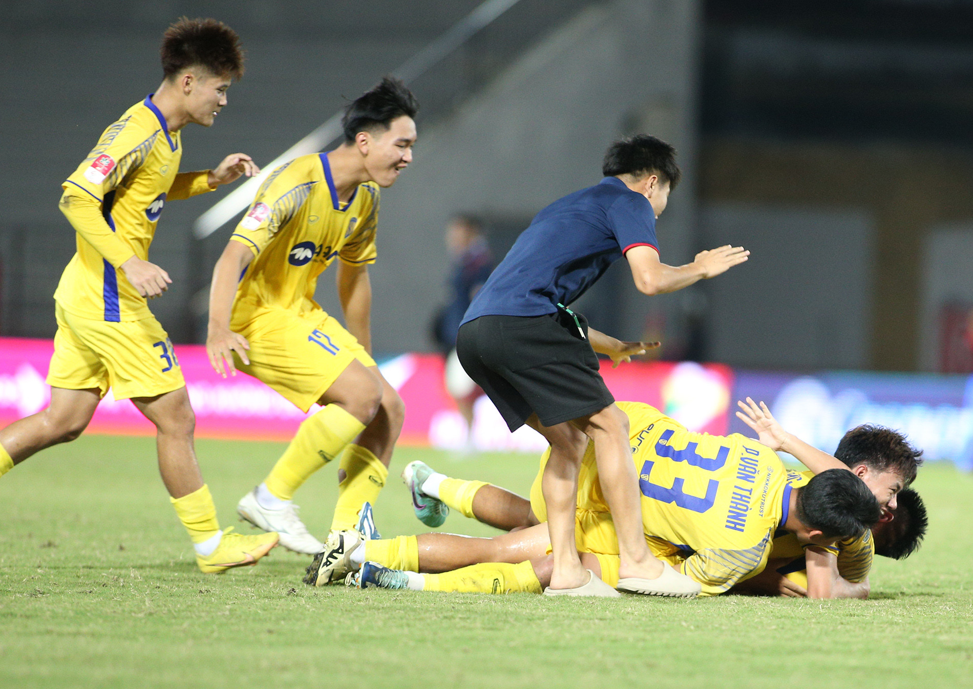 slna the cong viettel 9.JPG