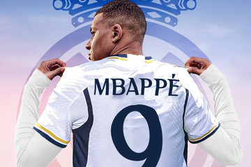 Mbappe mặc áo số 9 ở Real Madrid, Ronaldo gửi thông điệp gây bão