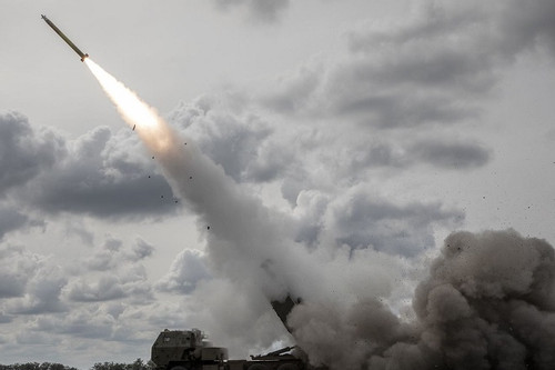 NATO ‘bật đèn xanh’ để Ukraine dùng vũ khí ngăn bom lượn Nga tấn công Kharkiv