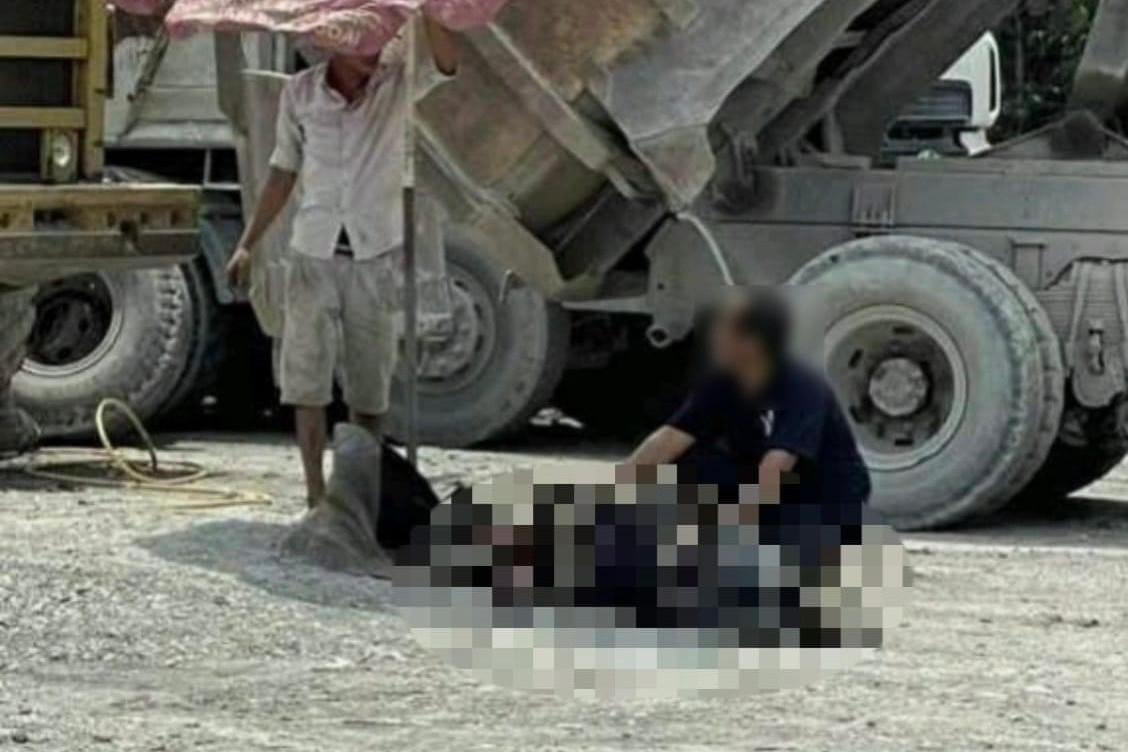 Nổ lốp xe máy xúc trong mỏ đá ở Bình Dương, 1 người tử vong