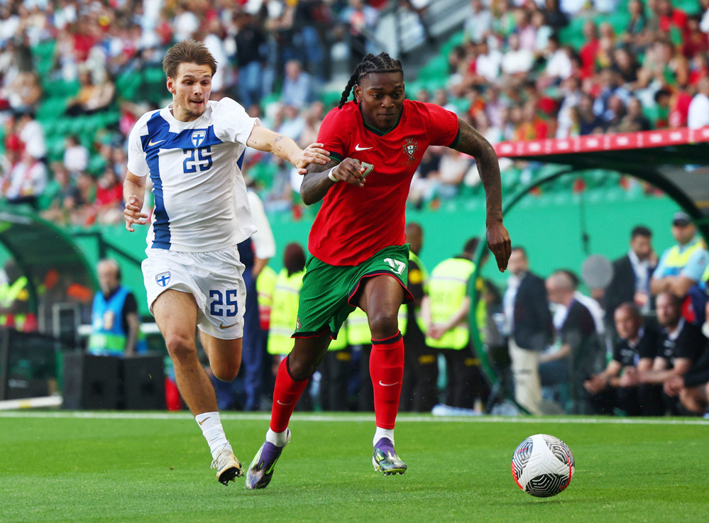 Bồ Đào Nha thắng tưng bừng ngày Bruno Fernandes chói sáng Bồ Đào Nha