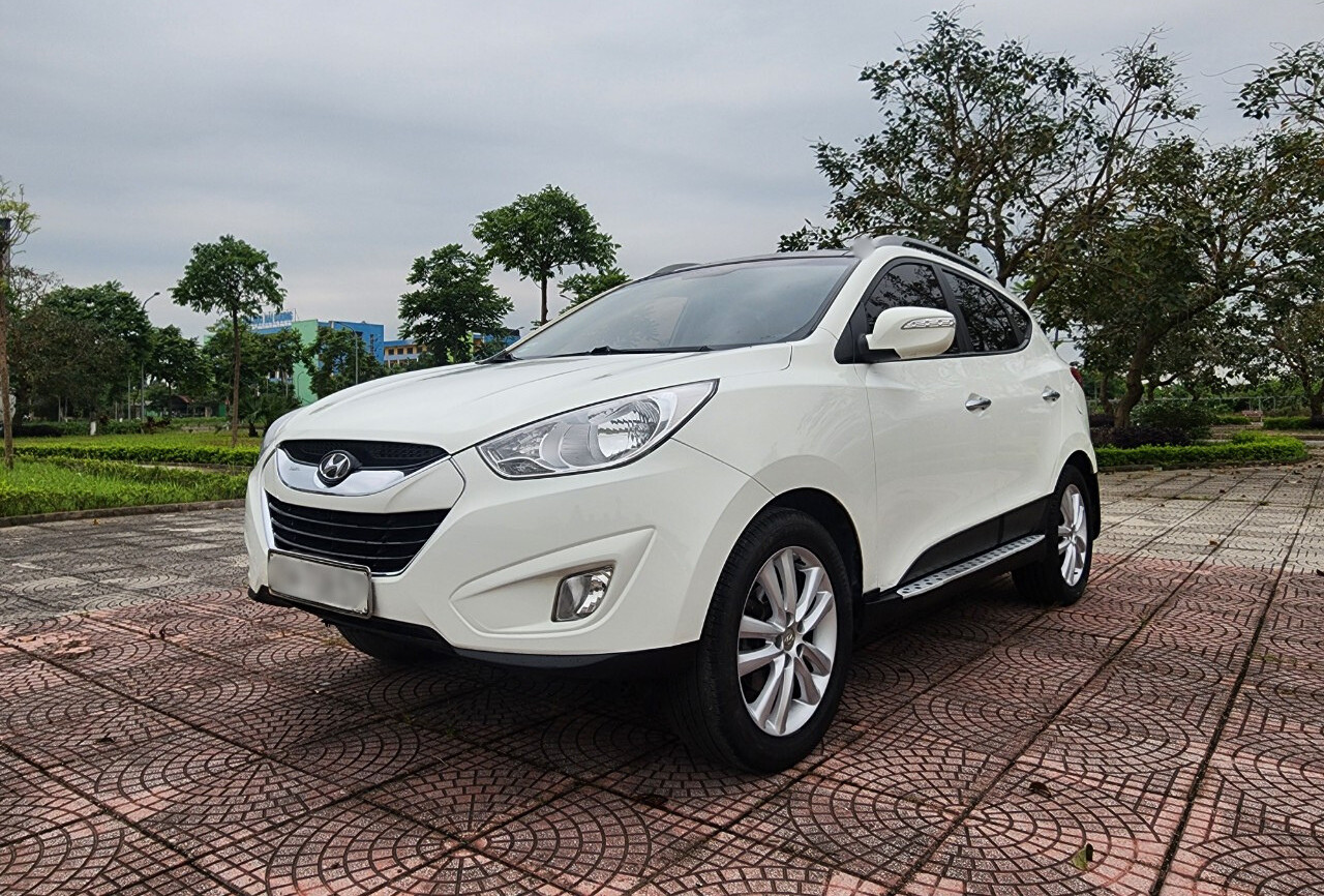 Có nên mua Hyundai Tucson 2012 giá rẻ nhưng phủ bụi, đậu một chỗ 3 năm nay?