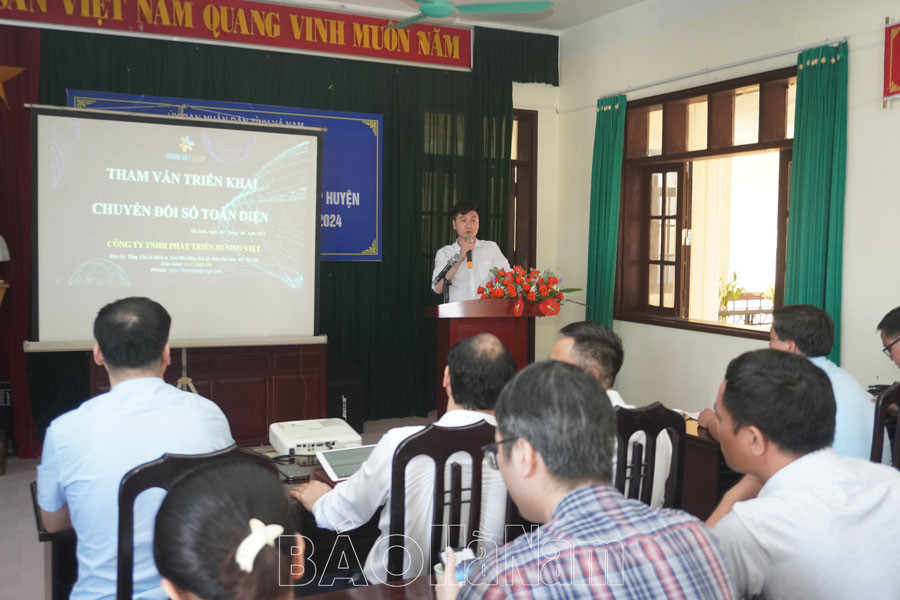 Tư vấn chuyển đổi số cho các huyện thị xã và thành phố