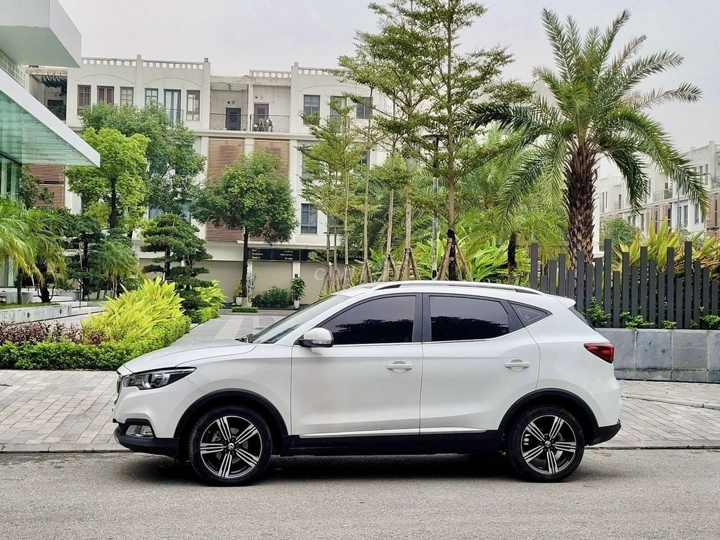 MG ZS 2020.jpeg
