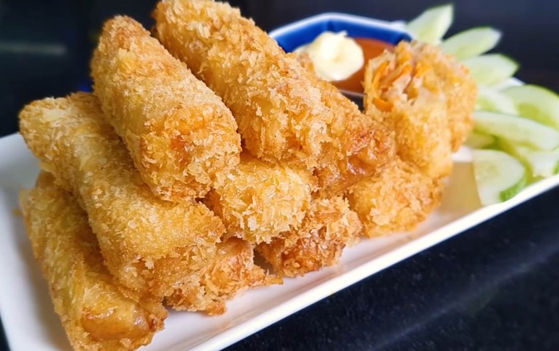 nem hai san chien xu 1.jpg