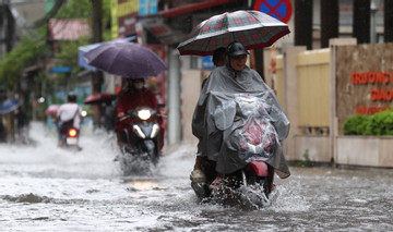 Nguyên nhân khiến Hà Nội mưa lớn, 7.000 lượt sấm sét dội xuống
