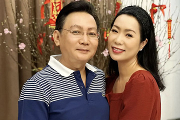 NSND Trịnh Kim Chi: 53 tuổi vẫn trẻ trung quyến rũ, ông xã yêu hết lòng