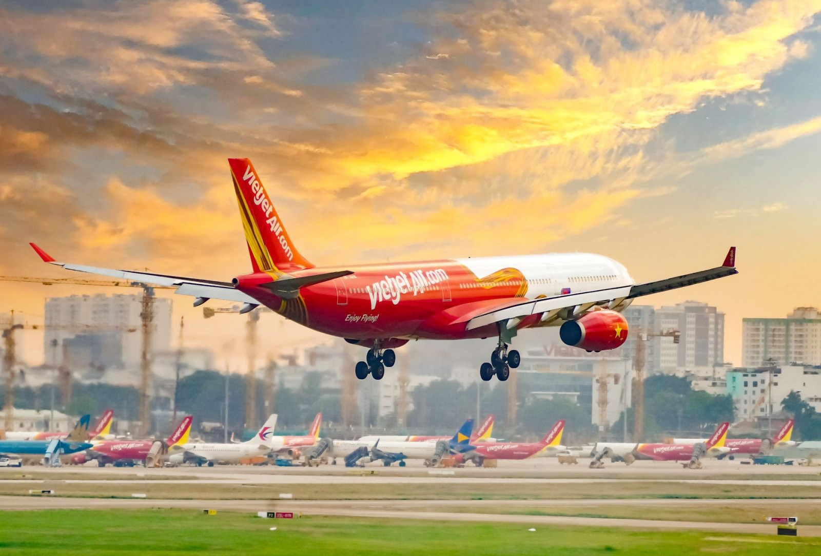 Bay hè 24/7 cùng Vietjet với giá ưu đãi chỉ từ 0 đồng