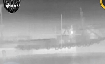 Cận cảnh Ukraine tấn công phá hủy tàu Nga ở Crưm trong đêm