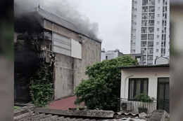 Bộ Công an trao bằng khen cho nam thanh niên leo tường cứu người trong đám cháy