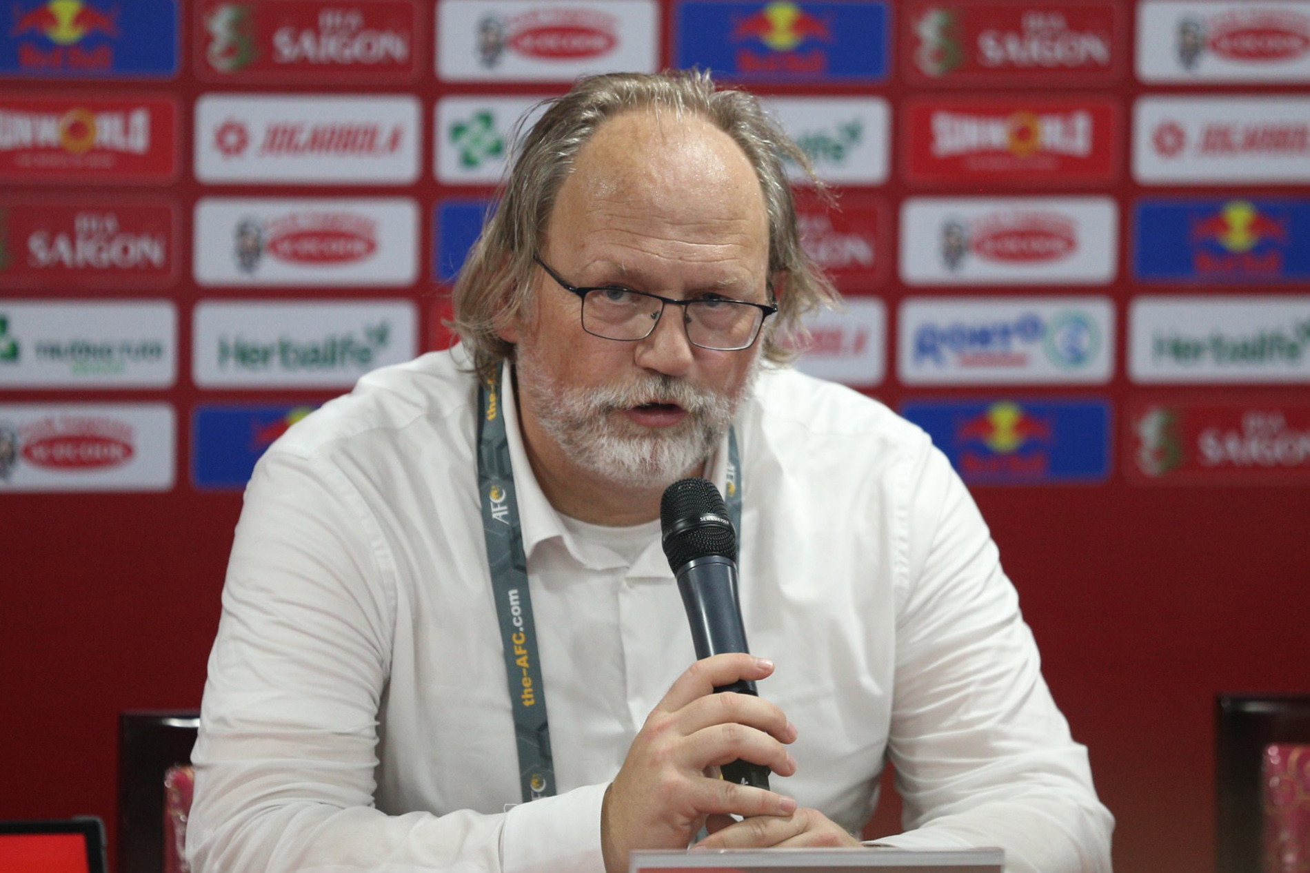 HLV Philippines hứa sẽ 'cản' Indonesia để tuyển Việt Nam đi tiếp