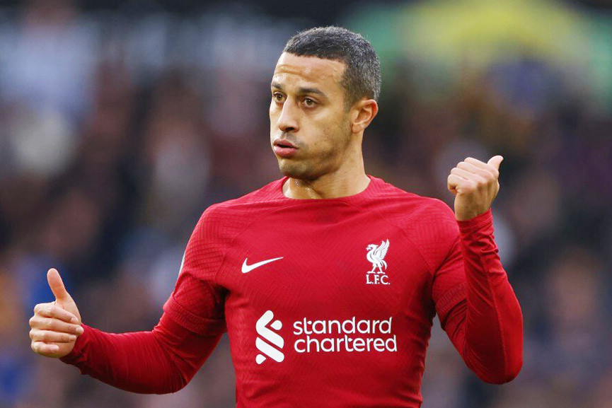 Liverpool tống tiễn 10 cầu thủ, có 'bệnh binh' Thiago