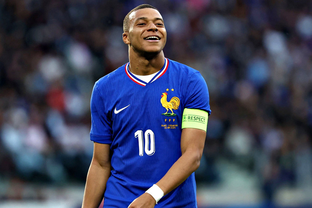 Mbappe ghi bàn trong chiến thắng '3 sao' của tuyển Pháp