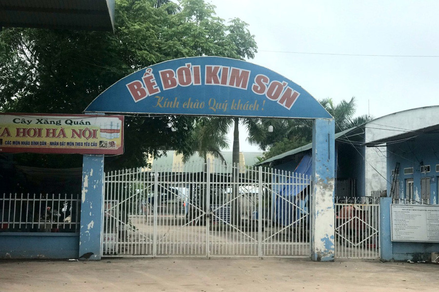 Một bé trai tử vong do đuối nước tại bể bơi ở Bắc Giang