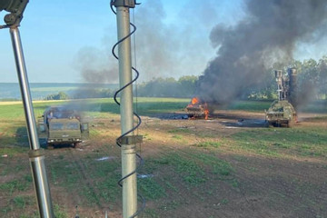 Ukraine dùng pháo Mỹ tập kích đất Nga, nhà máy lọc dầu Rostov bị tấn công