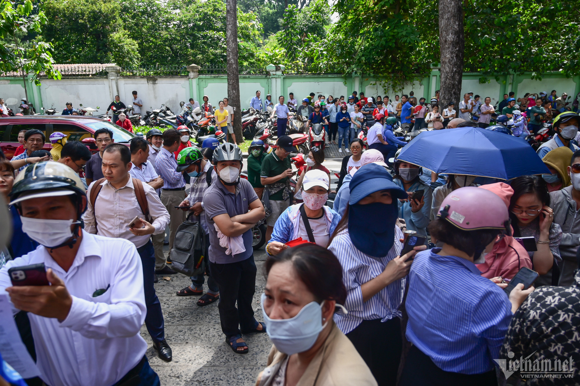 W-học sinh 10 TPHCM 2.jpg