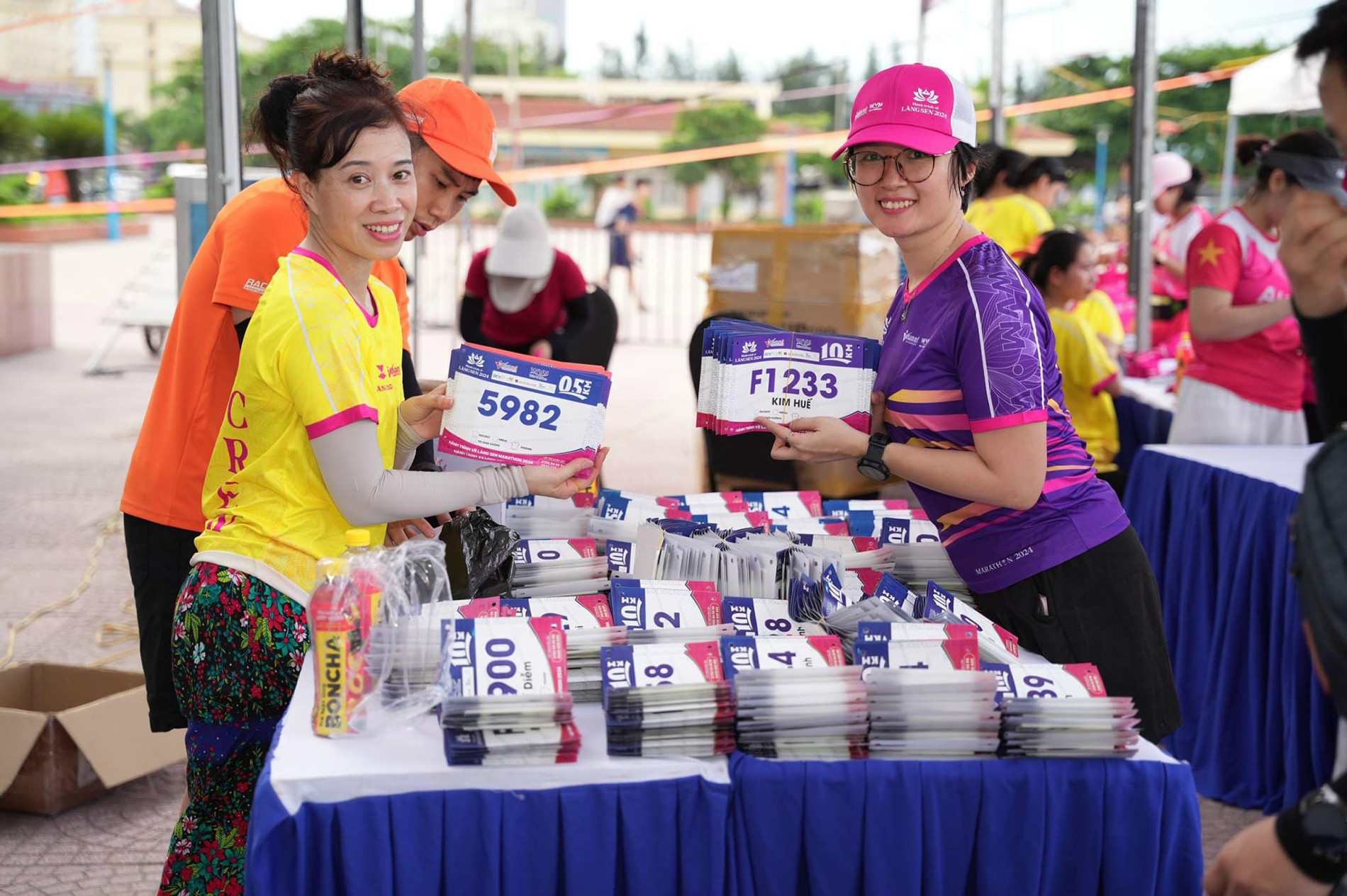 chay lang sen 34.jpg