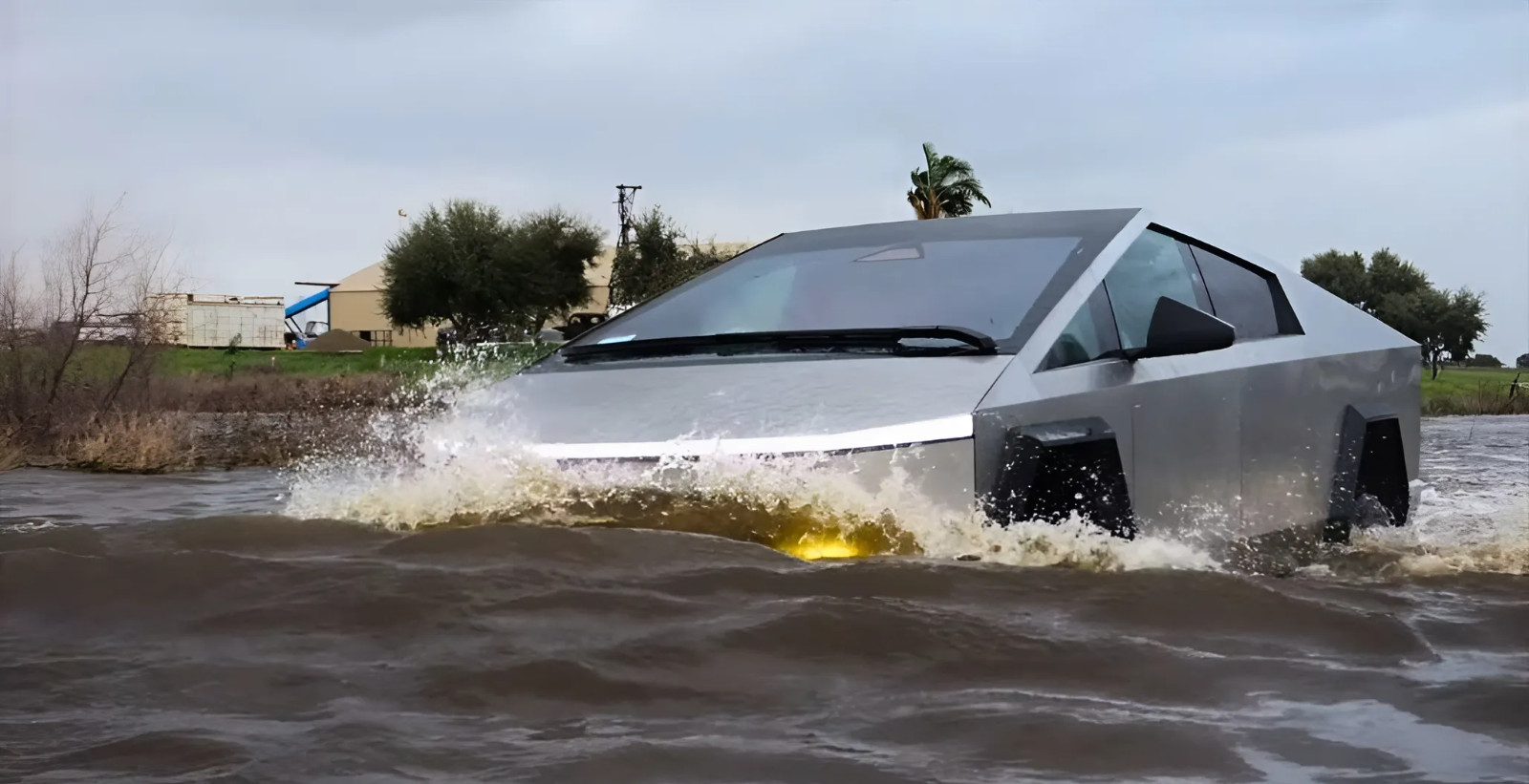 tesla cybertruck ngap nuoc driven car.jpeg