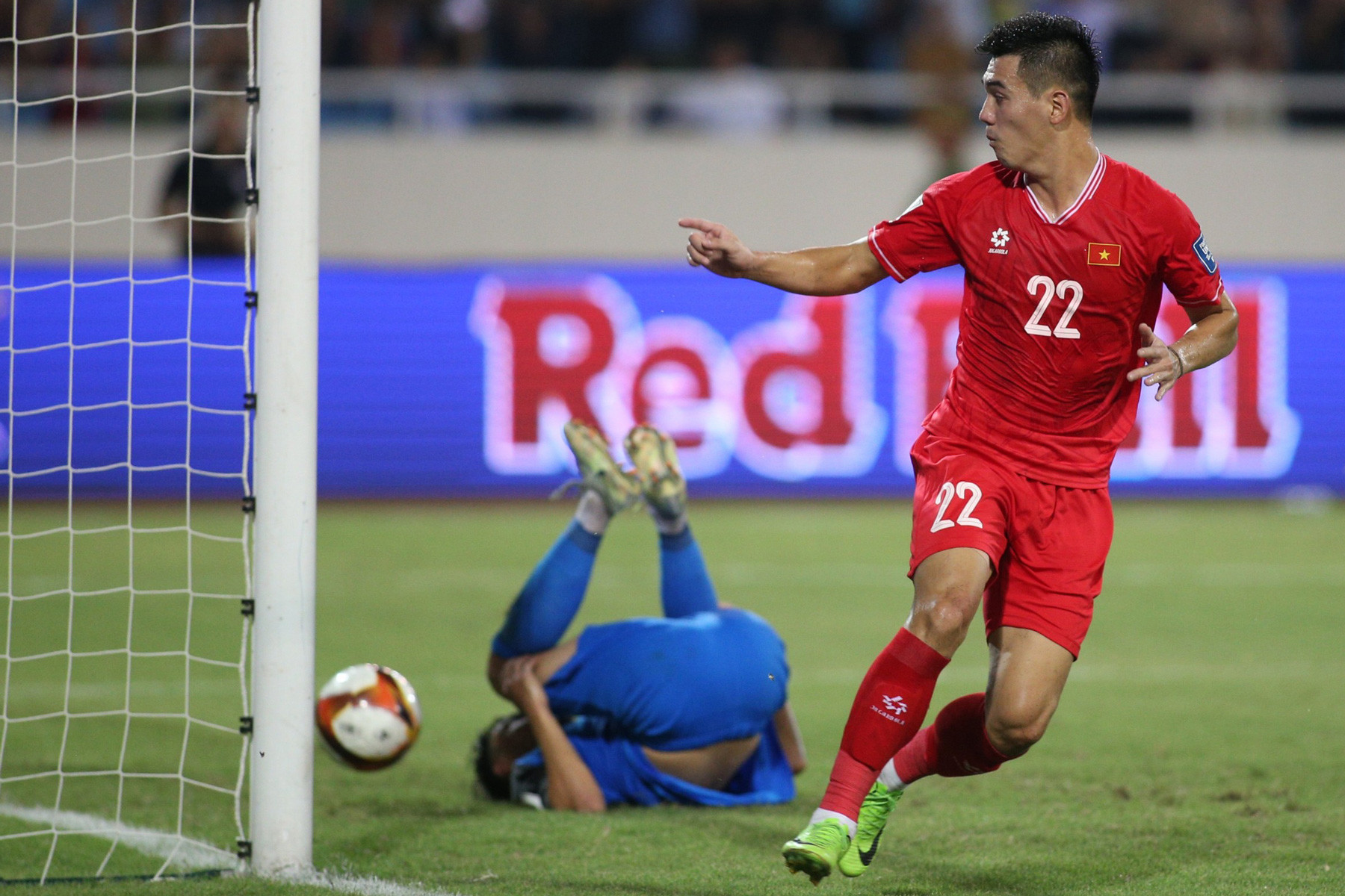 Tien Linh Viet Nam Philippines.jpg