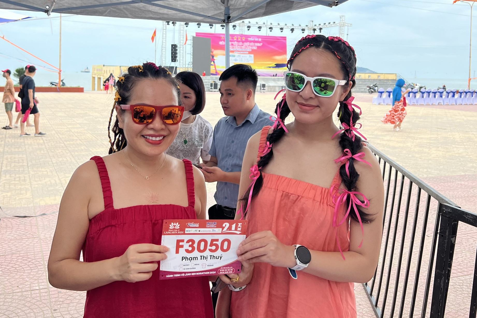 Hàng nghìn VĐV nô nức 'check-in' tại Hành trình về Làng Sen 2024