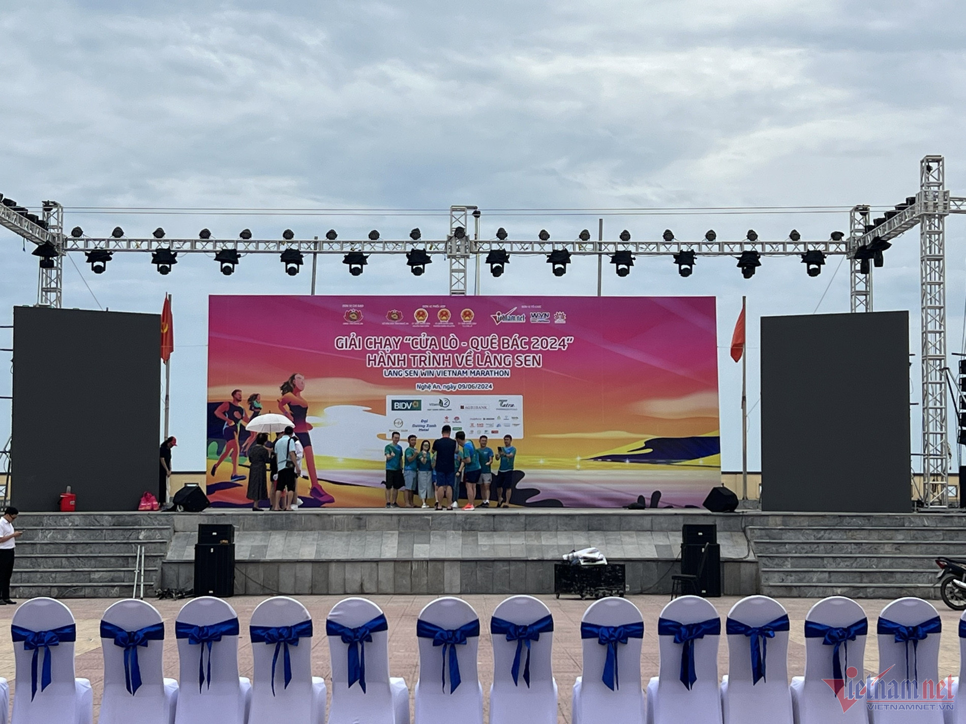 W-chay lang sen 8.jpg