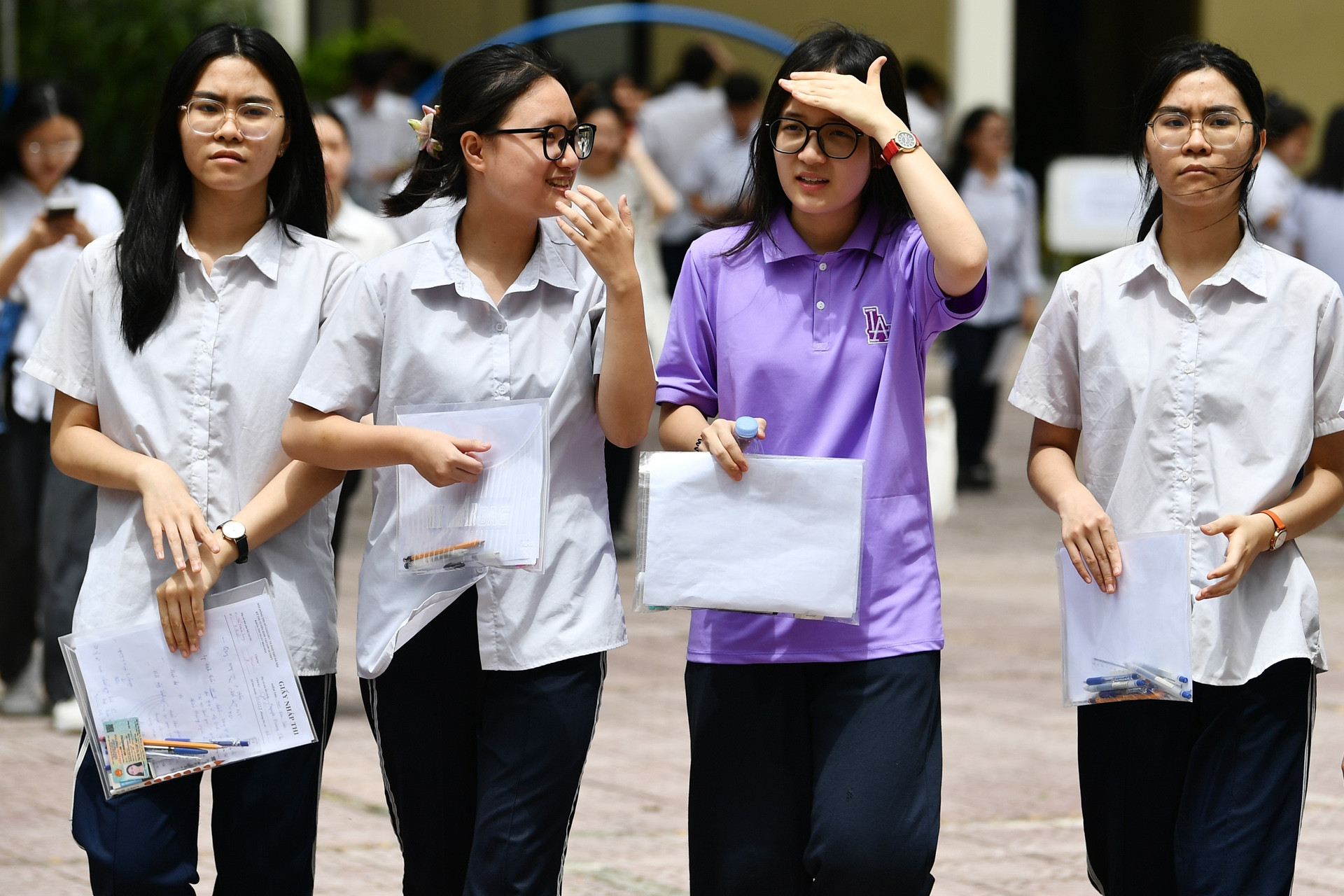 Đề thi vào lớp 10 môn Toán tại Hà Nội năm 2024 trung bình 6.5-7.5 điểm