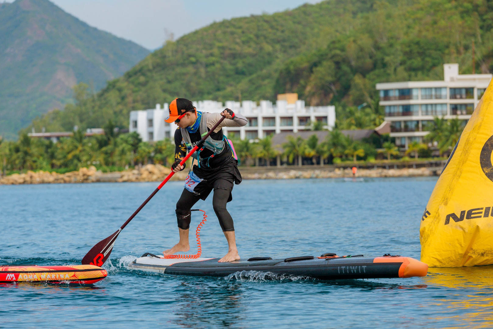 Đua ván chèo đứng ngày 2 10.JPG