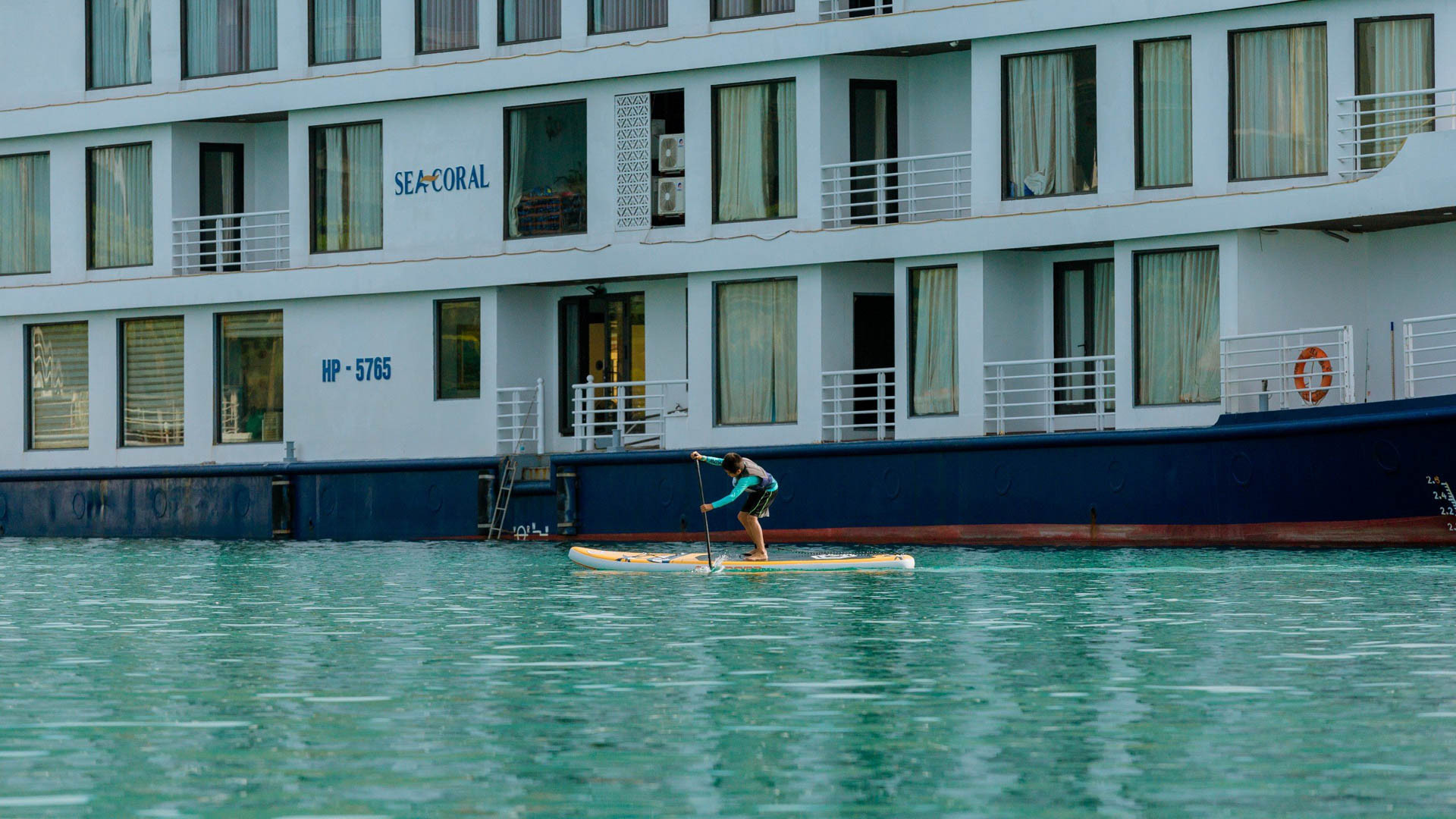 Đua ván chèo đứng ngày 2.JPG