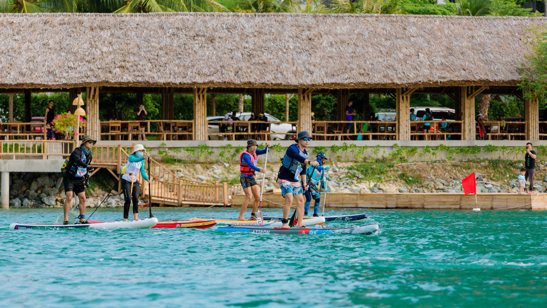 Đua ván chèo đứng ngày 2 5.JPG