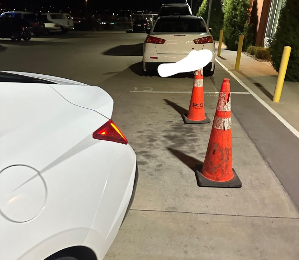 cho dau xe The Sun.jpeg