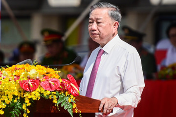 Chủ tịch nước Tô Lâm dự lễ ra mắt Lực lượng bảo vệ an ninh, trật tự cơ sở ở TPHCM