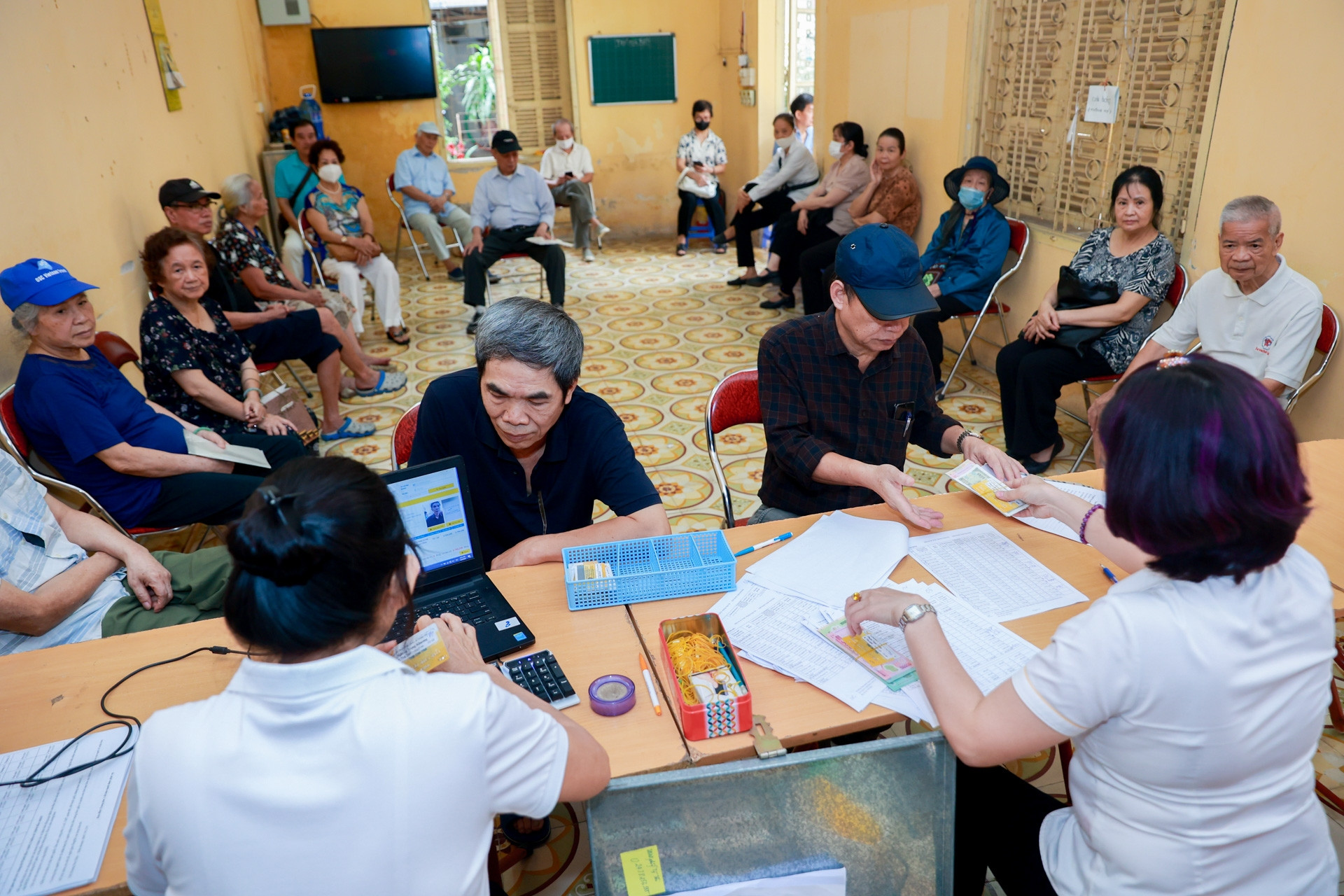 Đã chi trả lương hưu mới tới gần 2 triệu người