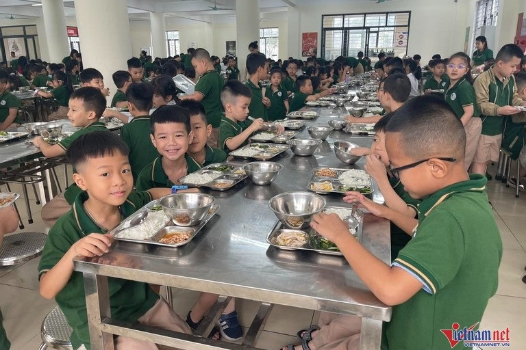 W-bua an hoc_duong_vnn.jpeg