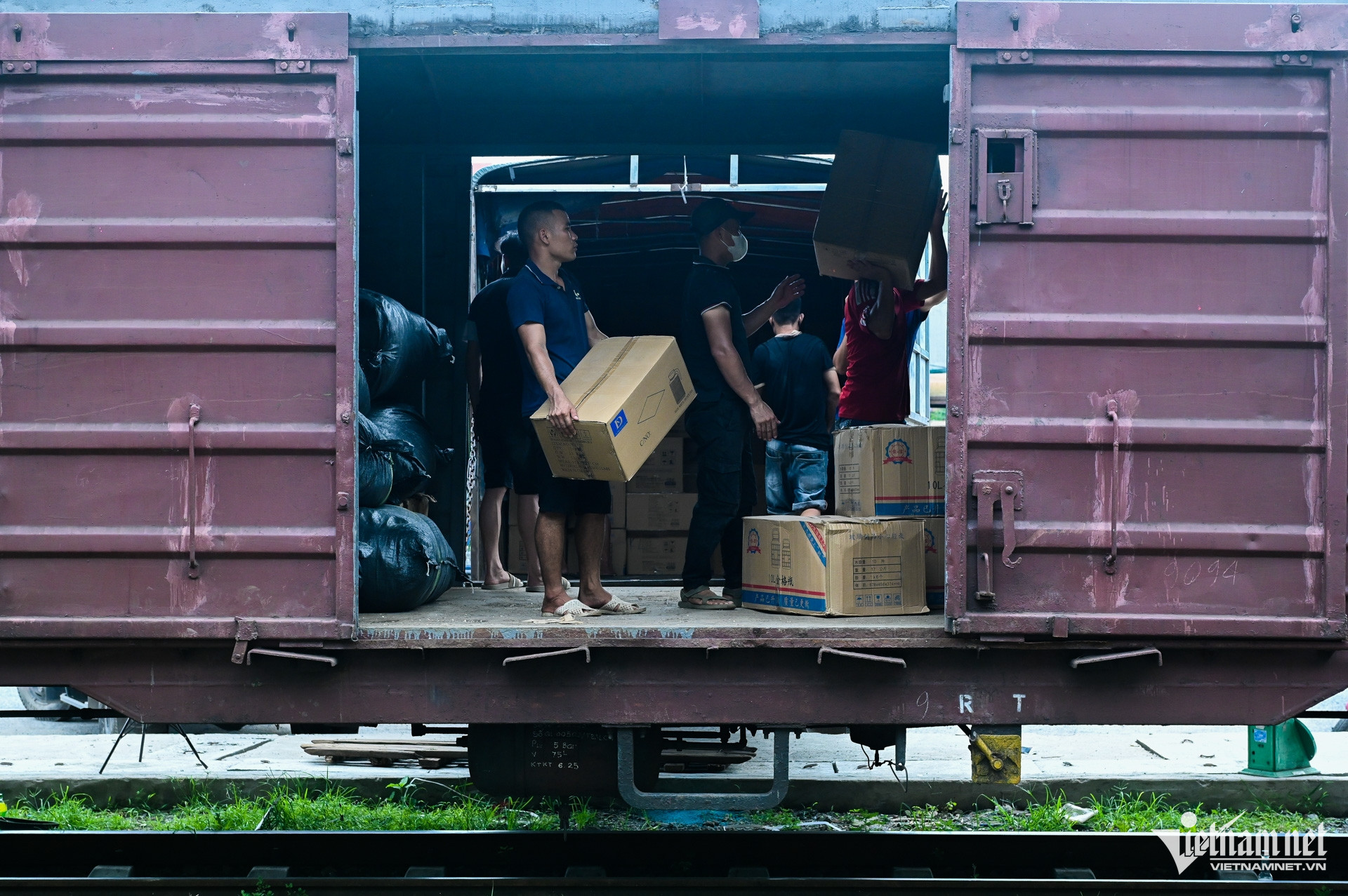 W-Ga Ngọc Hồi đường sắt (16).jpg