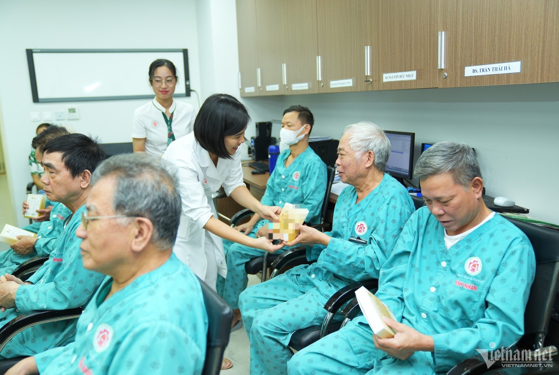 W-nct 108 quocbao.jpg