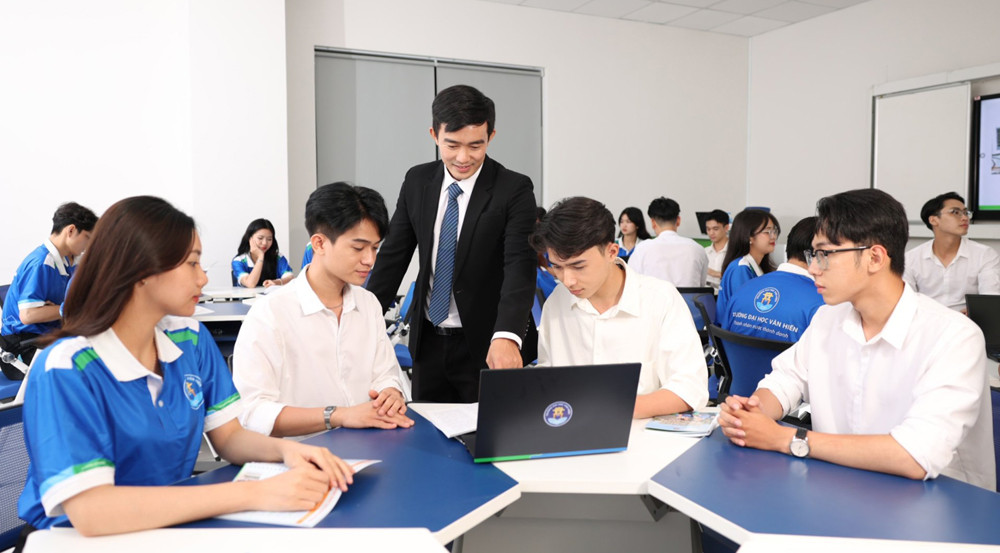 Trường Đại học Văn Hiến mở ra cánh cửa đại học với chương trình 