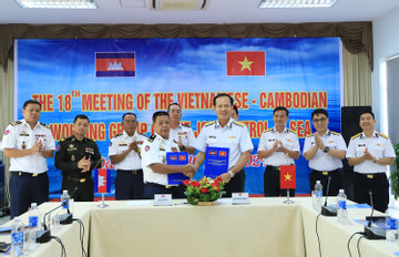 Hải quân Việt Nam - Campuchia thống nhất công tác phối hợp trong tuần tra chung