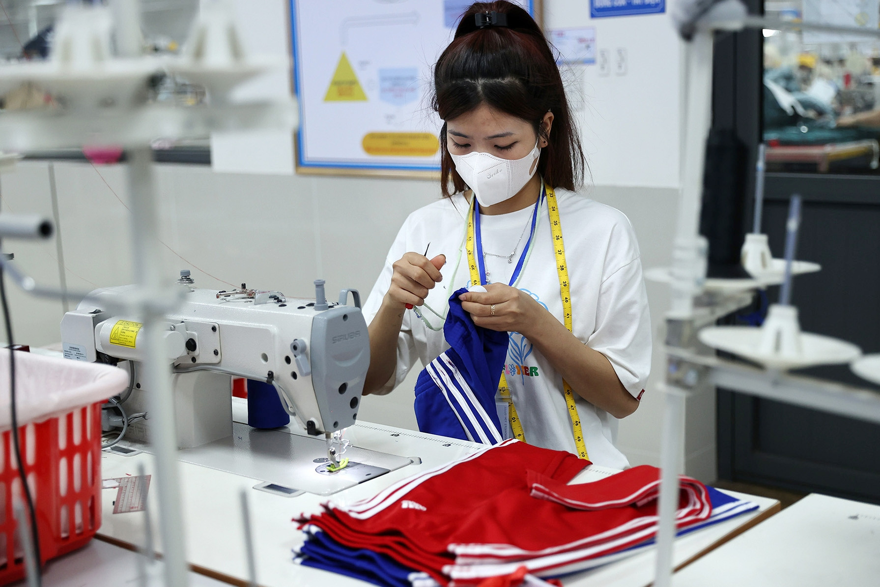 Luật Việc làm sửa đổi đề xuất mức đóng bảo hiểm thất nghiệp