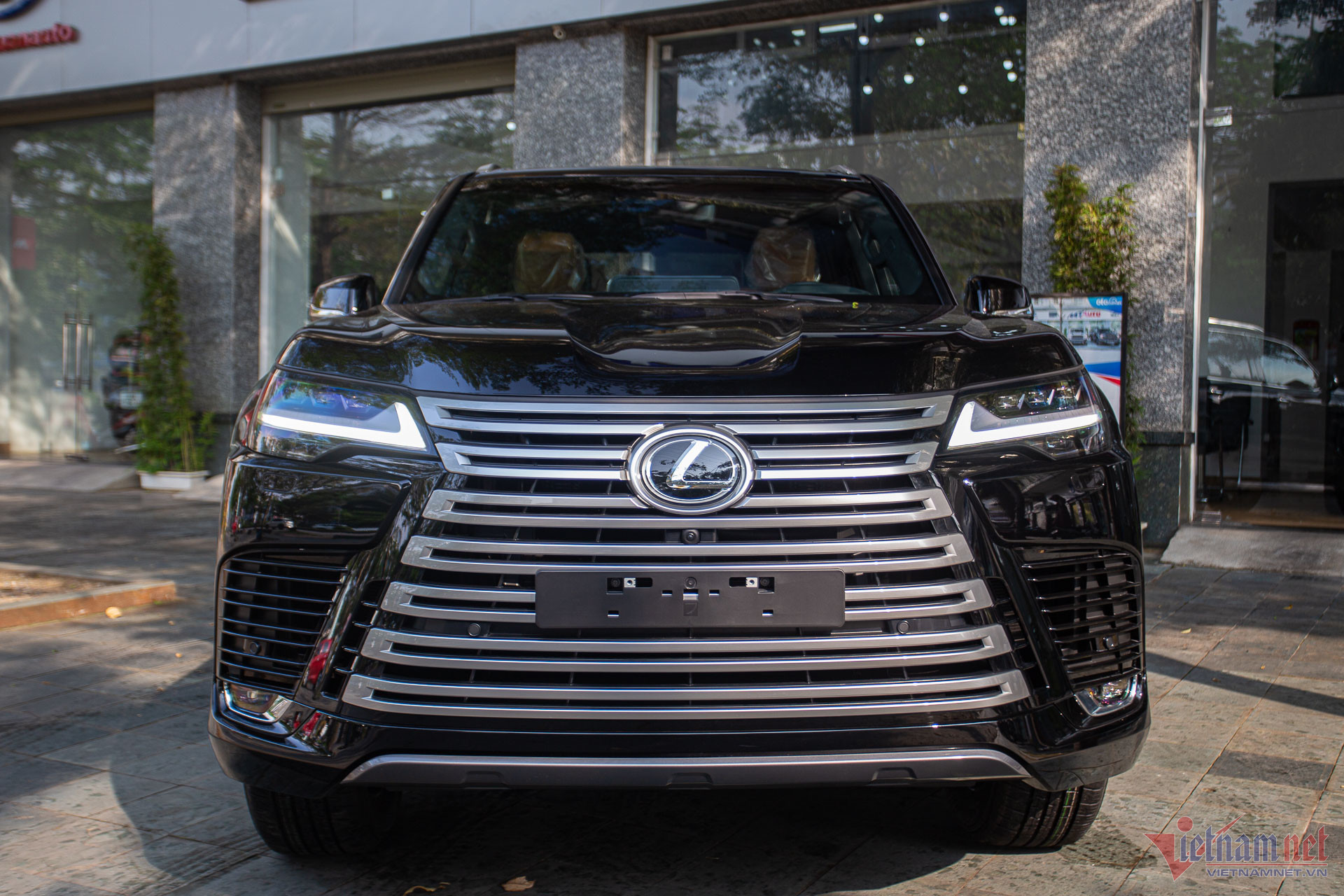 w lexus lx 600 2 1 21.jpg