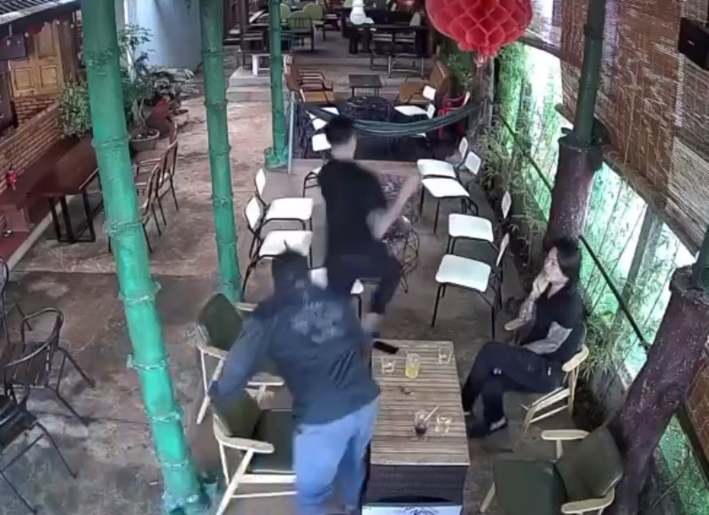 Chém chủ nợ 1.jpg