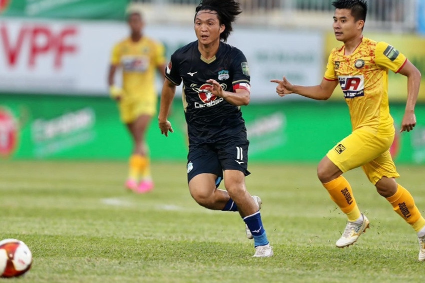 Chuyển nhượng V-League: Không muốn đua trụ hạng, HAGL mua sắm rầm rộ