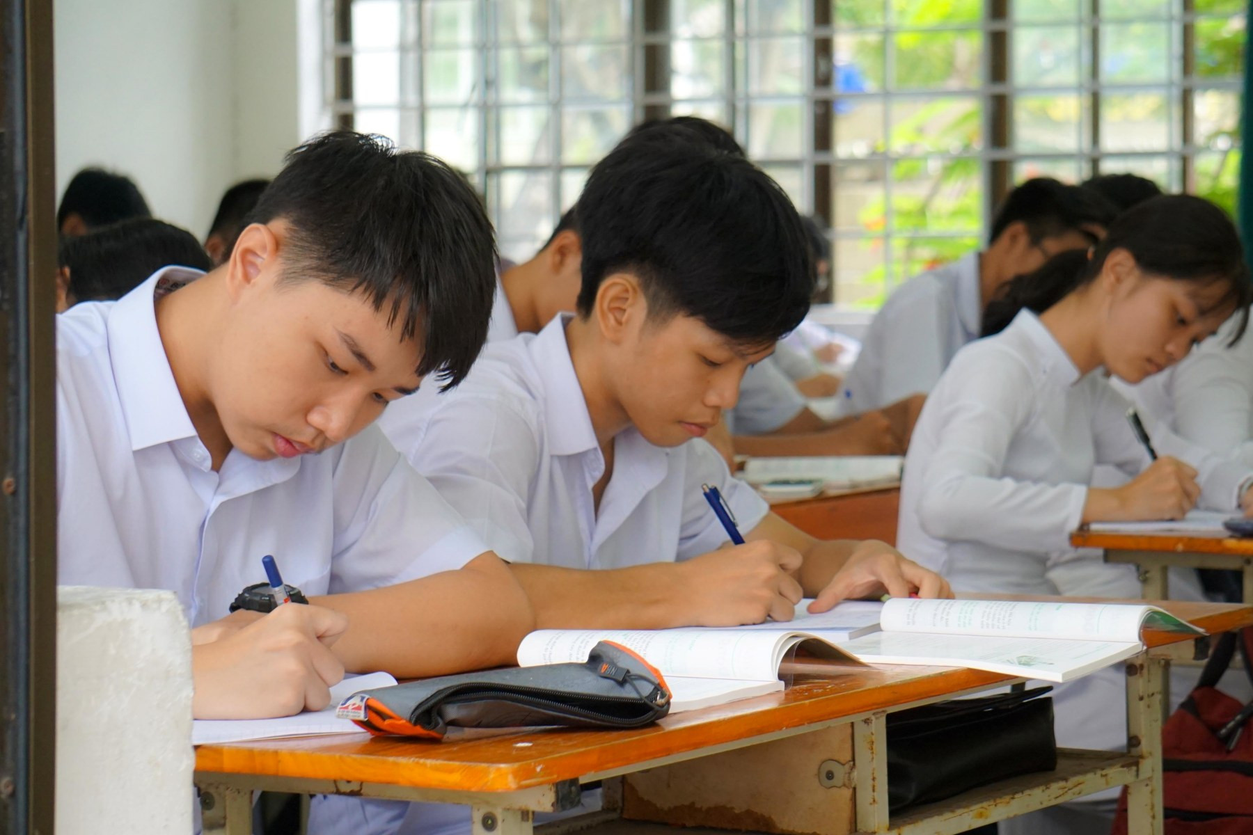 hoc sinh thcs thpt da nang thi cuoi ky moi phong khong qua 20 em.jpg