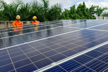 Đề xuất điện mặt trời mái nhà tự sản, tự tiêu bán cho EVN giá 671 đồng/kWh