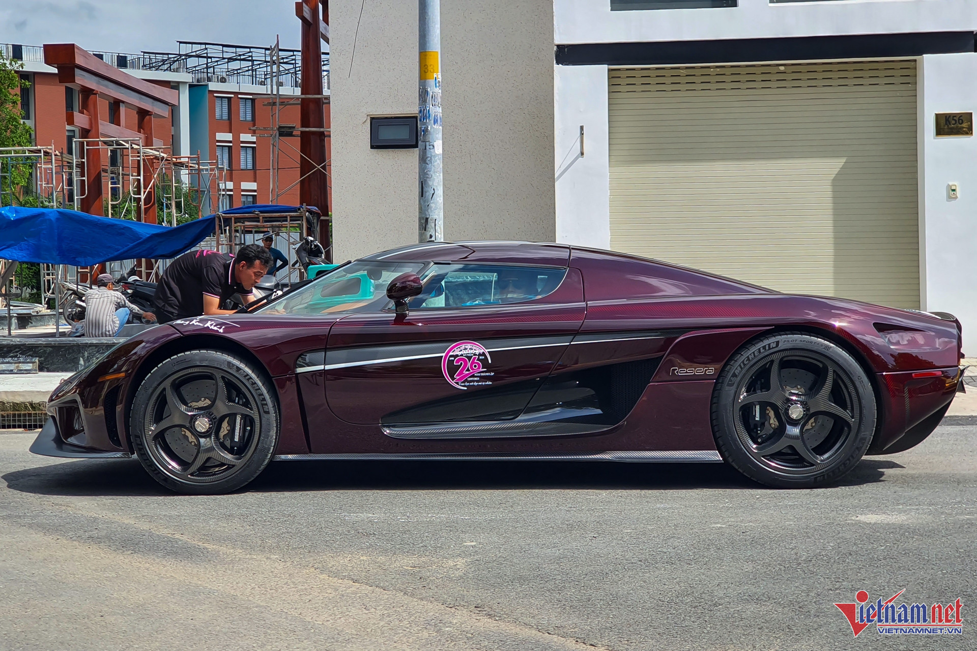 W-Koenigsegg Regera 3.jpg