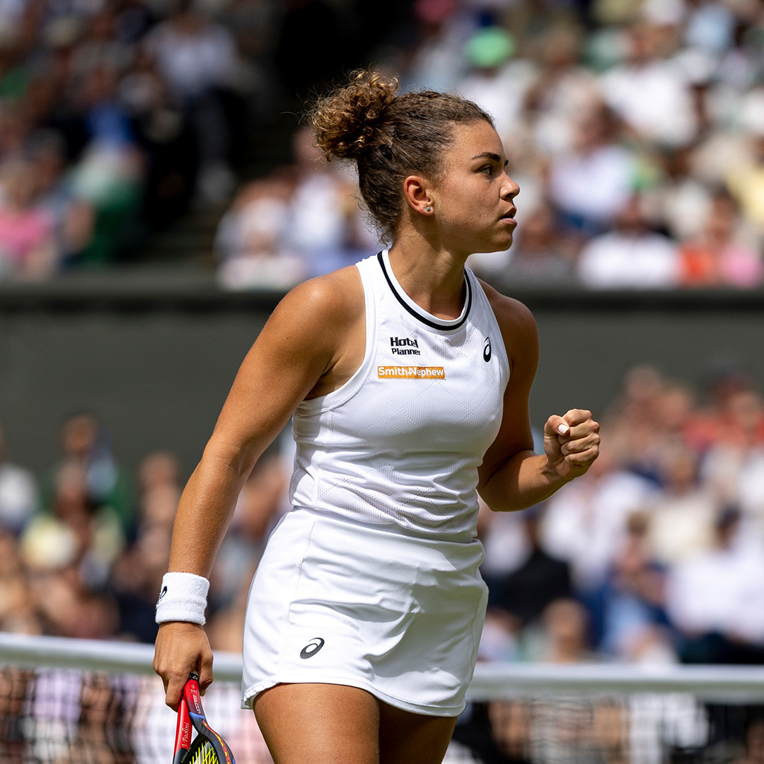 Barbora Krejcikova vs Jasmine Paolini 2.jpg