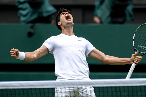 Carlos Alcaraz tranh chức vô địch Wimbledon 2024 với Djokovic