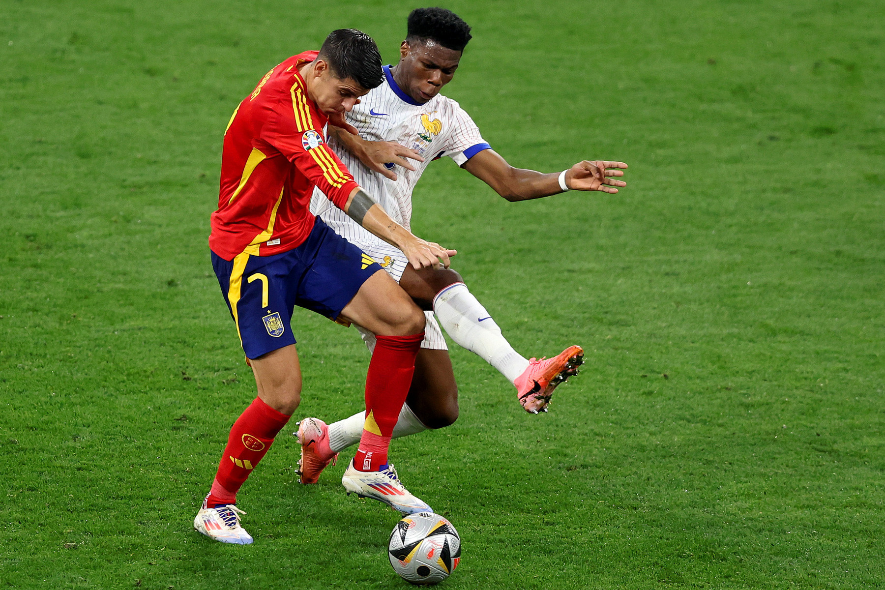 Morata Tay Ban Nha Phap EURO 2024.jpg