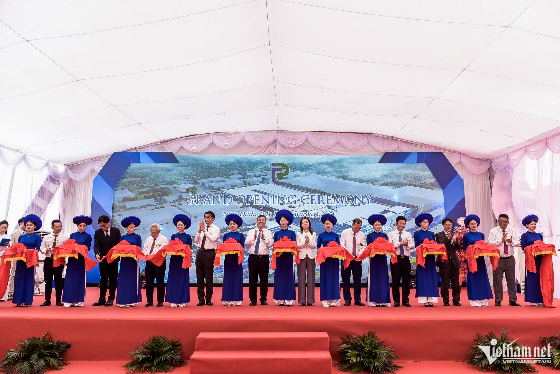 W-nhà máy dệt hiện đại_2.jpg