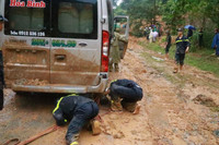 Bản tin trưa 14/7: Vụ sạt lở ở Hà Giang: 3 người trên xe Innova đang đi đám hỏi