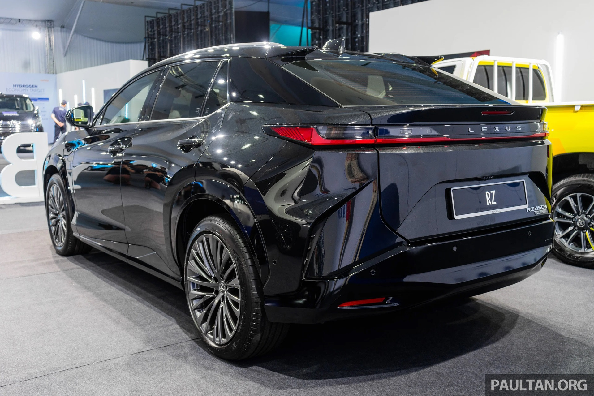 lexus rz 450e 2.jpg